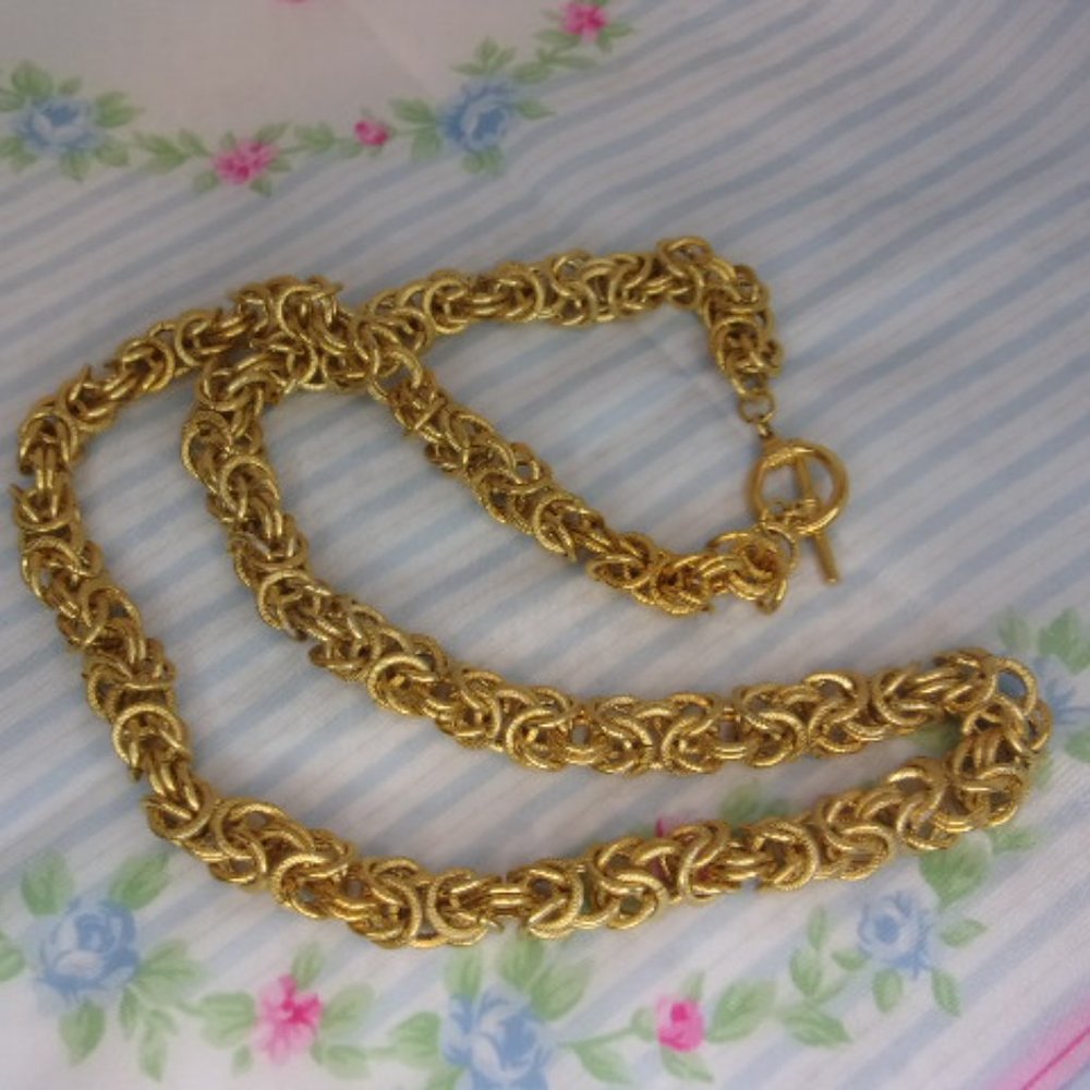 Heavy Bold Gold Birdcage Chain Necklace 30" L - Picture 4 of 6